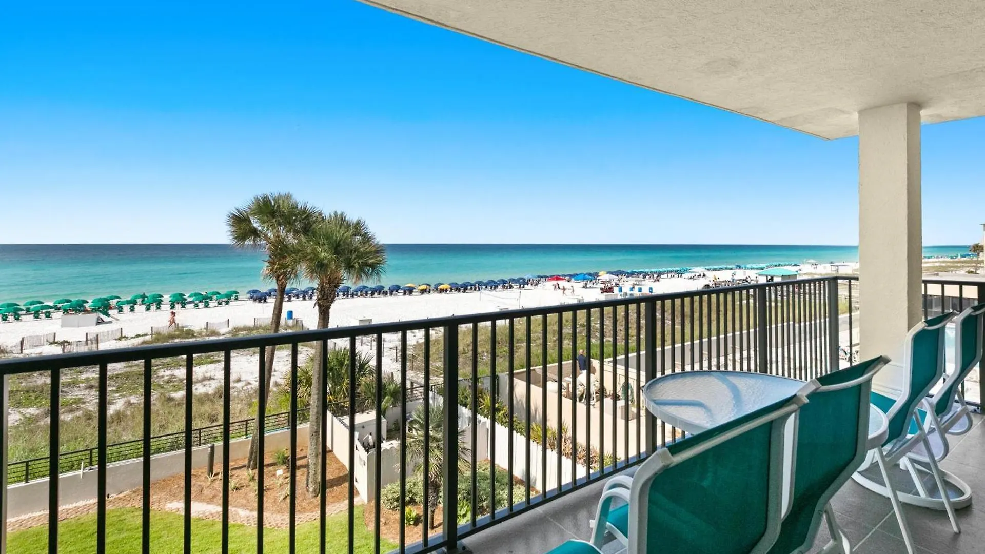 Emerald Towers 0306 * Destin