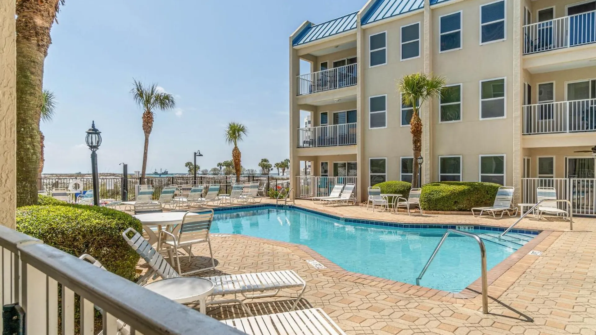 102 Poolside Apartment