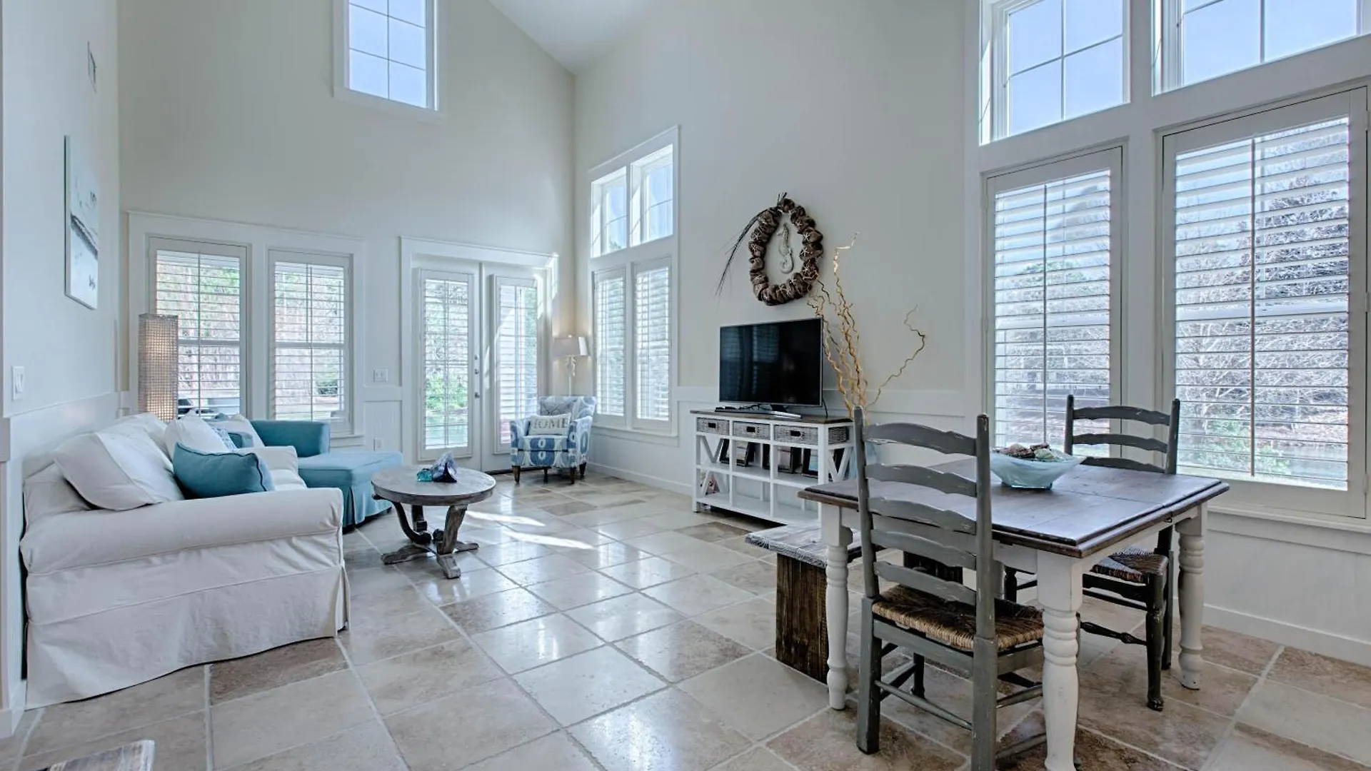 1383 Laurel Grove * Destin