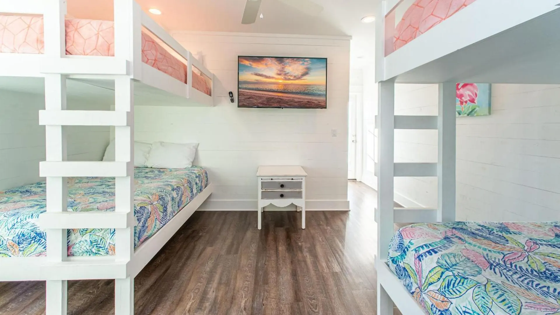 Fins Up Holiday home *
