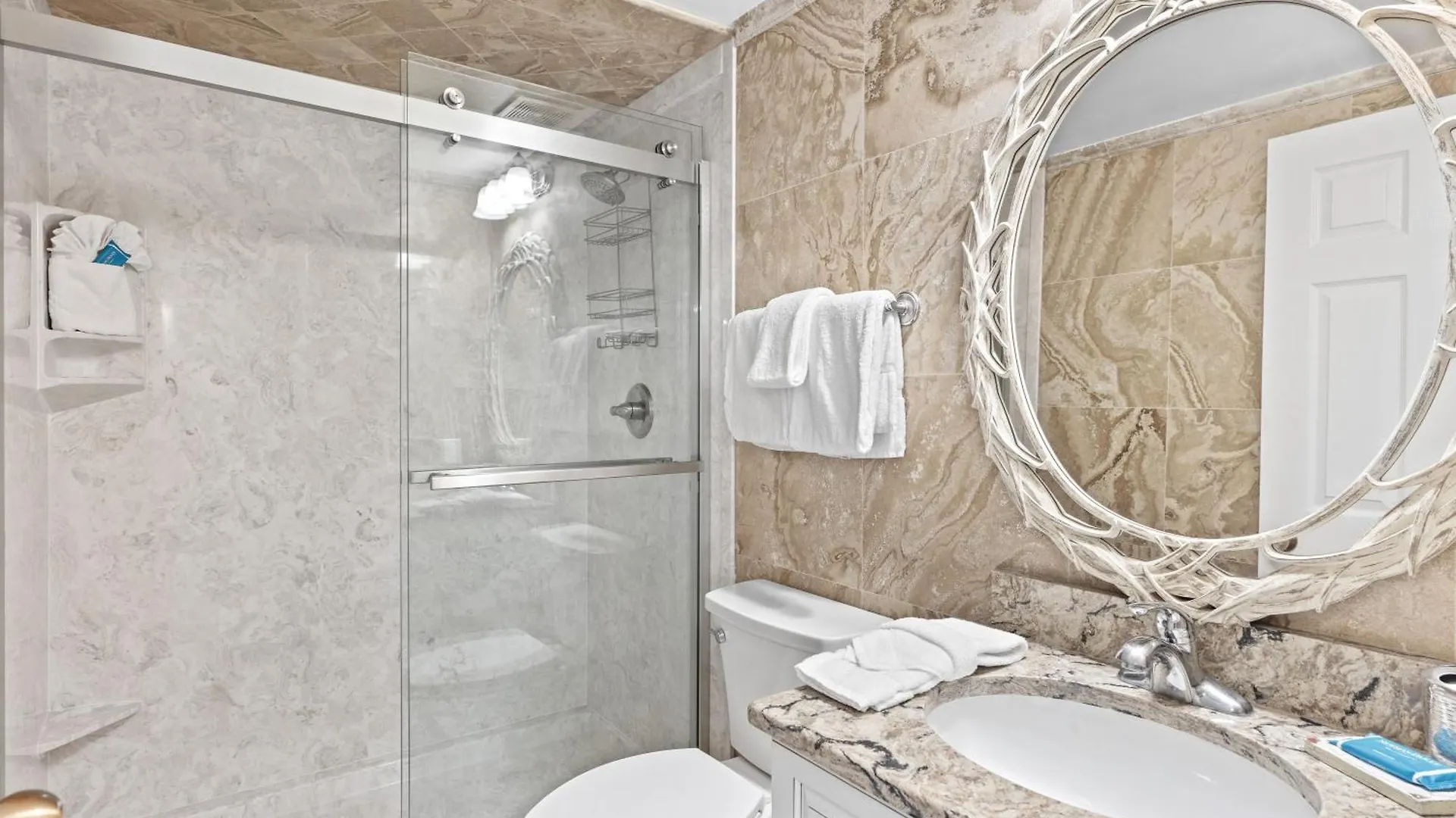 Jade East Towers 0630 By Newman-dailey Holiday home *