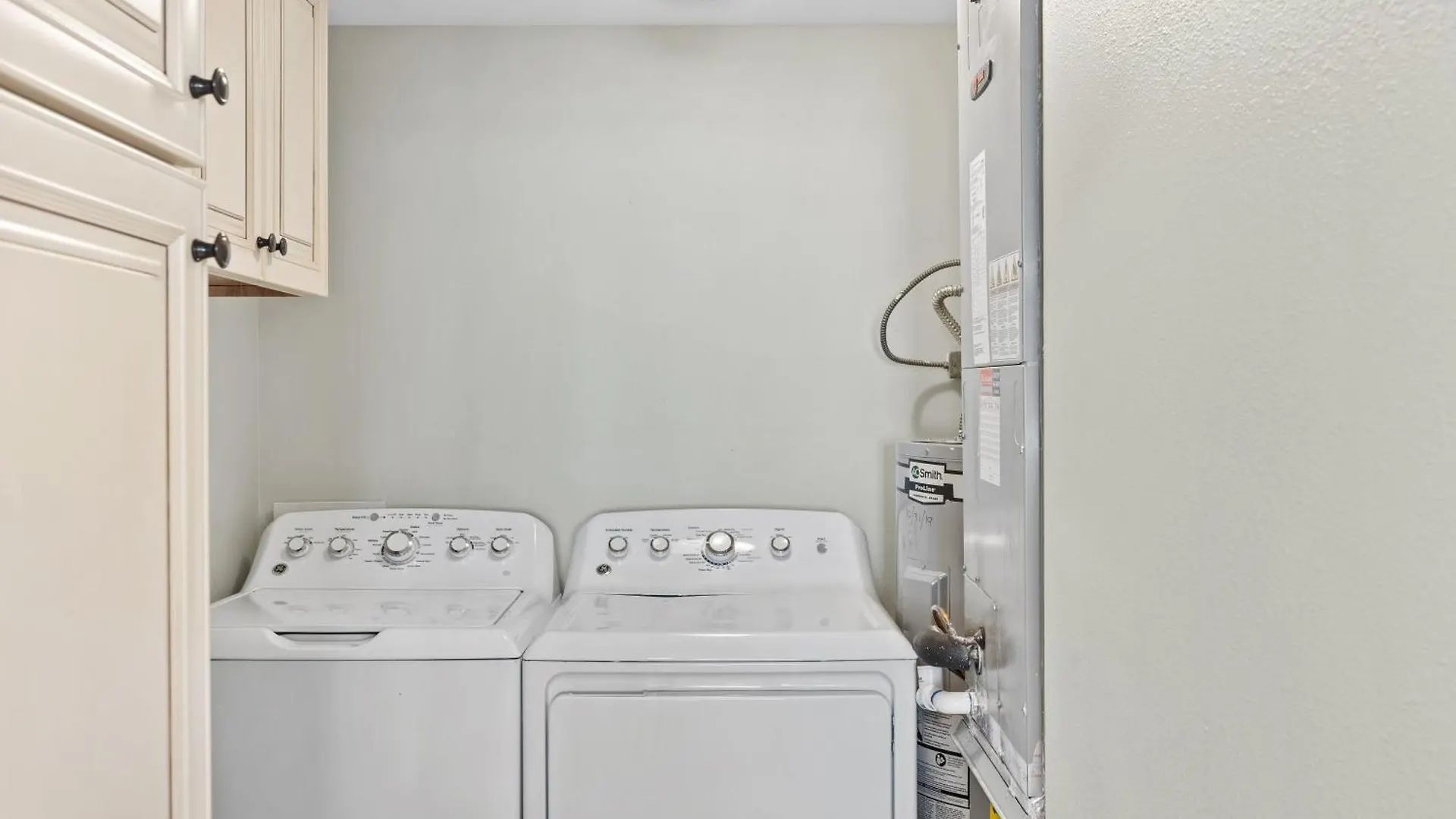 Jade East Towers 0630 By Newman-dailey * Destin