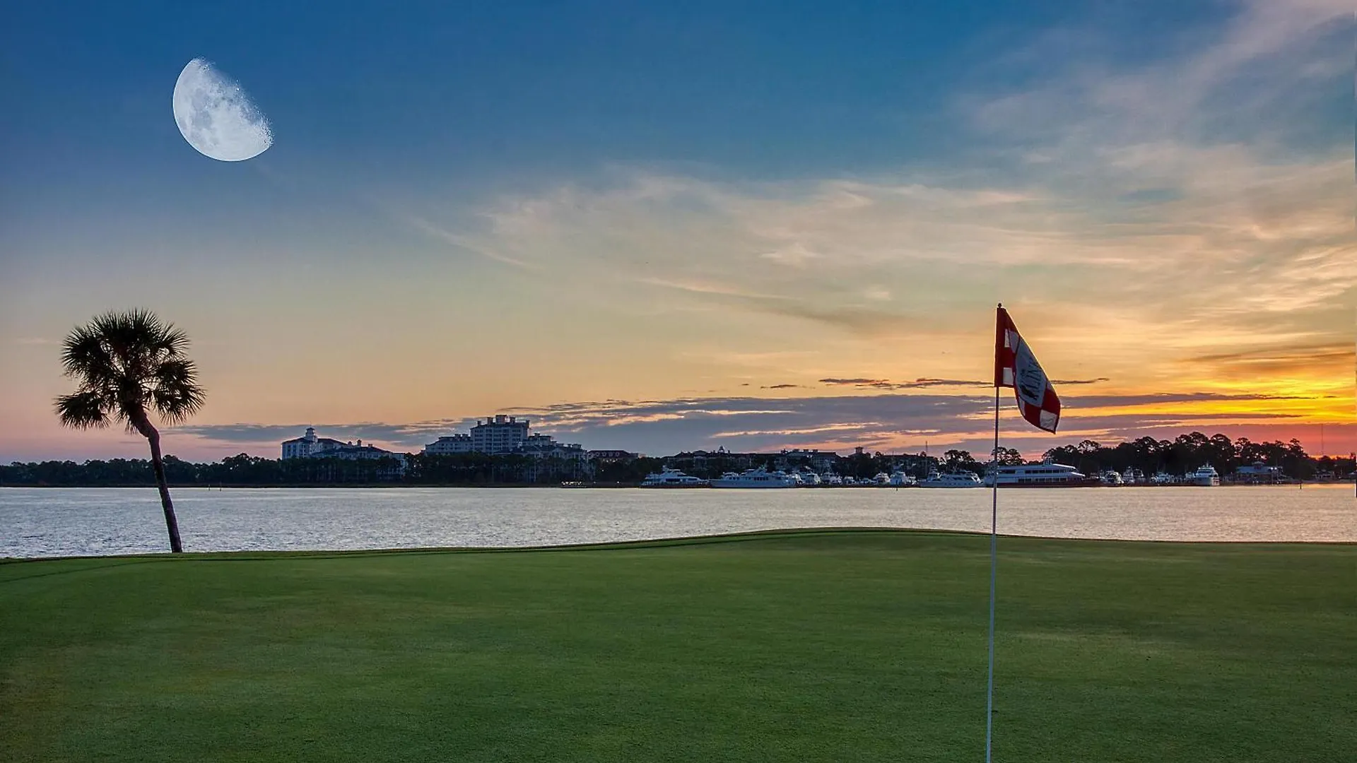 Fairways 228 