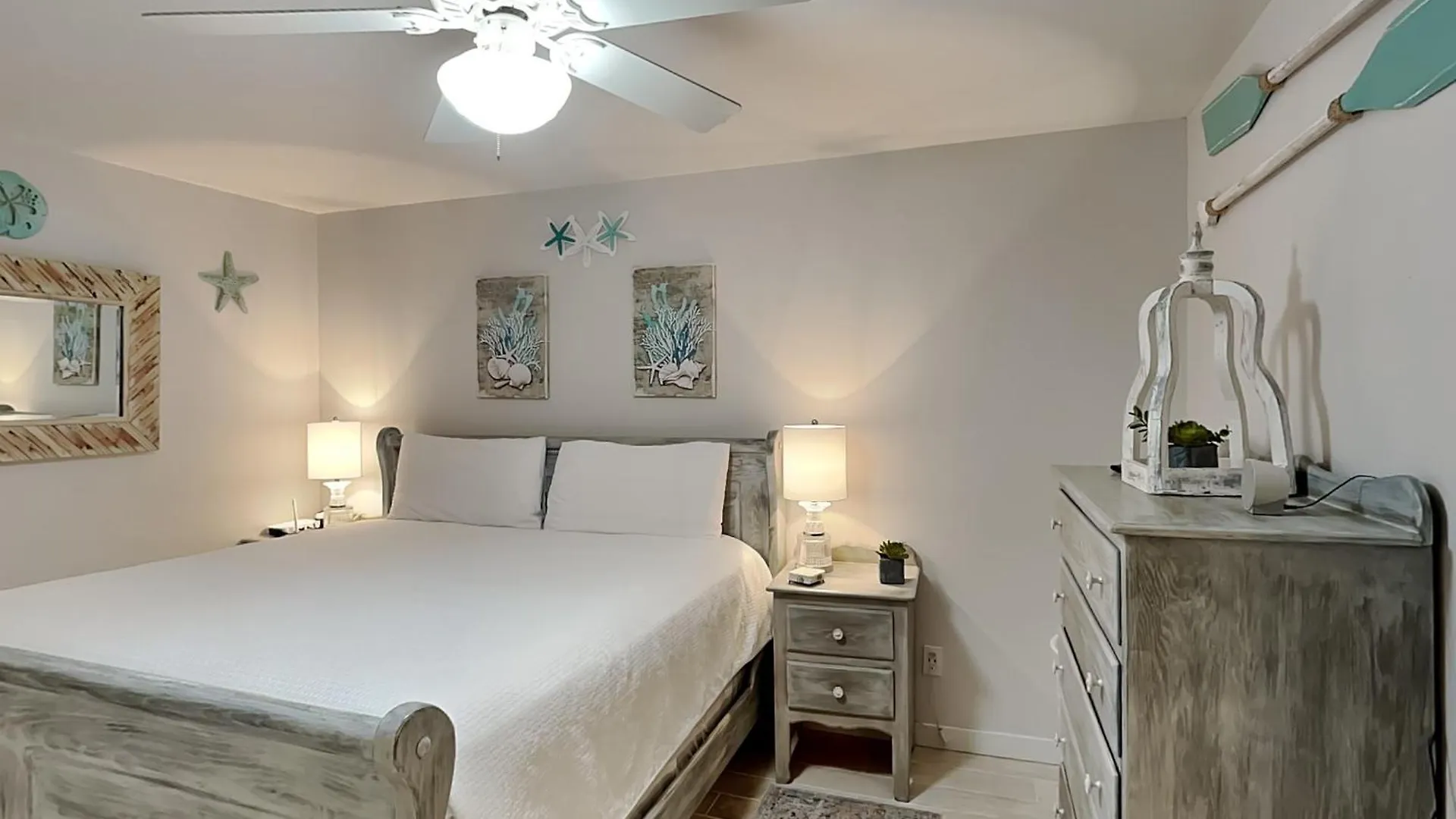 Club 105 Apartment