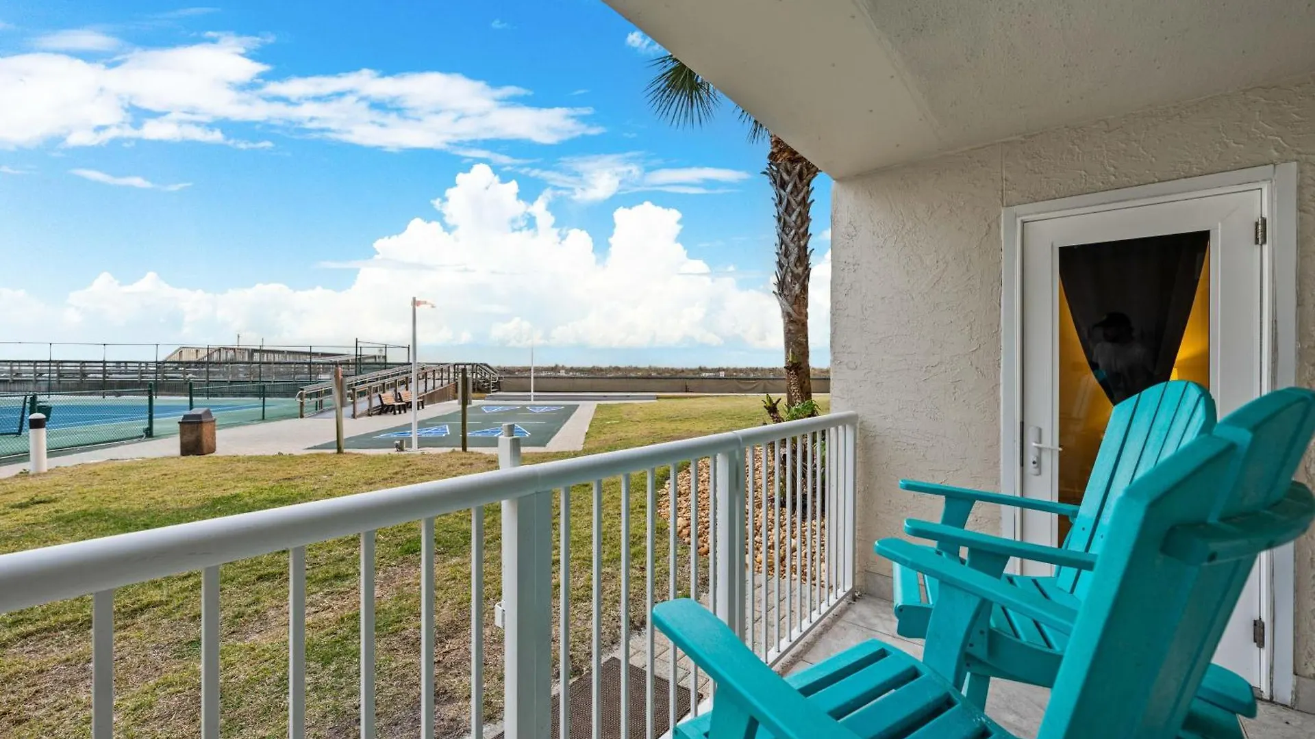 Holiday home Surf And Racquet Unit 105 *