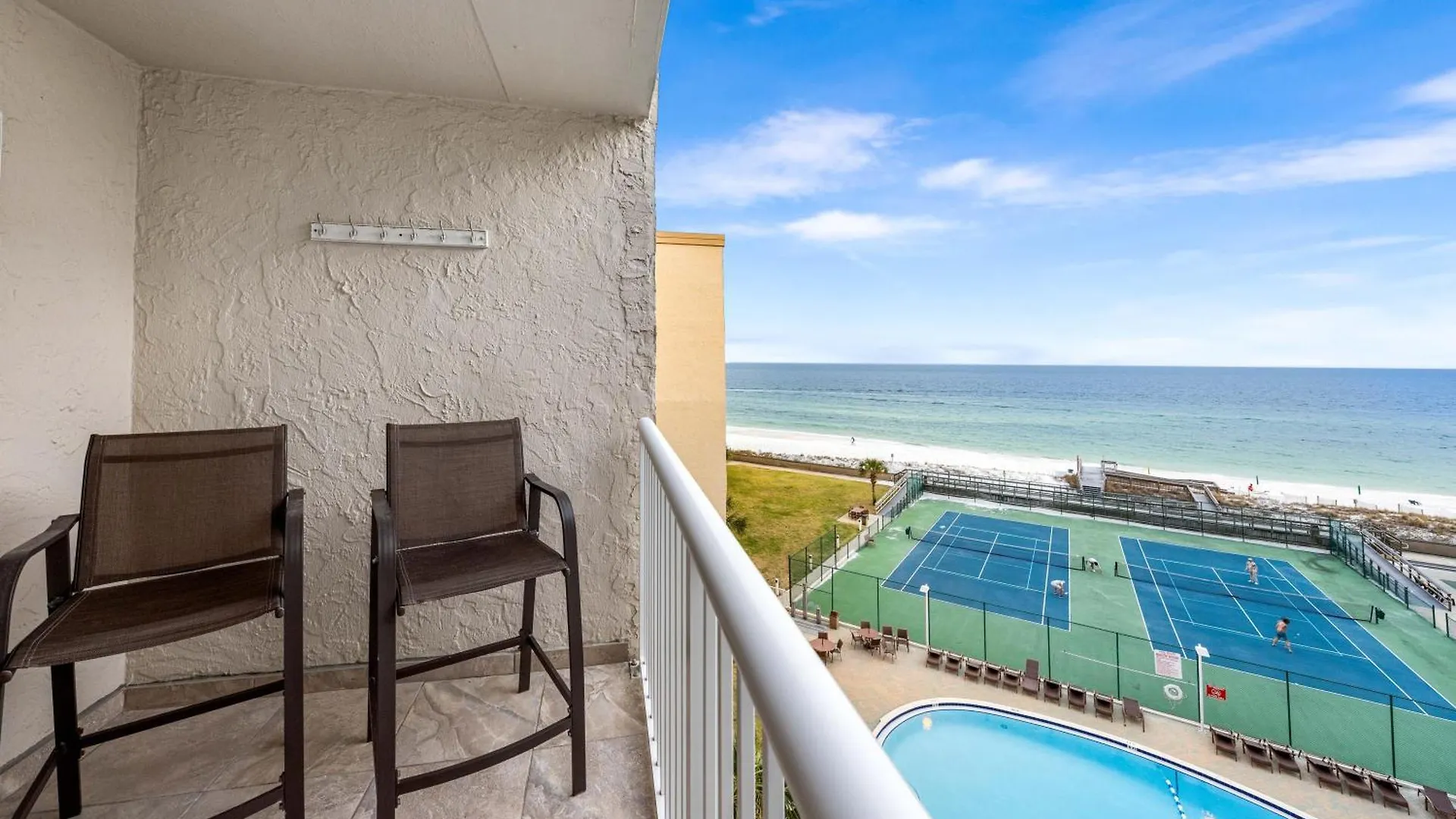 Surf And Racquet Unit 613 * Destin