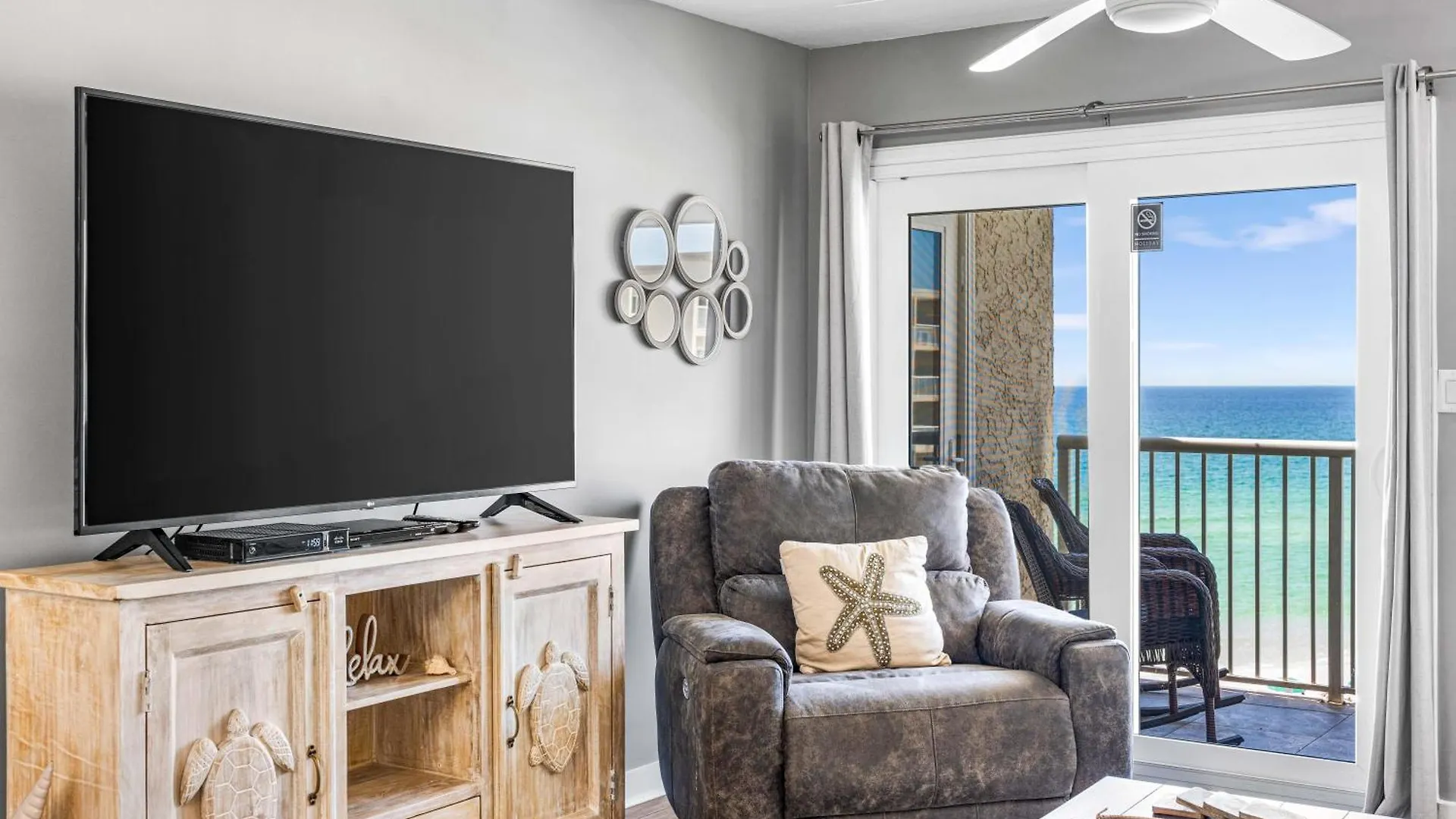 Surf And Racquet Unit 620 * Destin