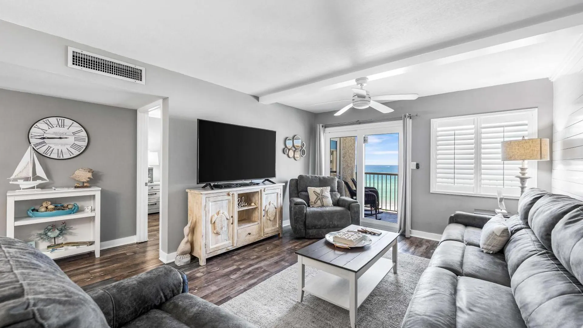 Surf And Racquet Unit 620 * Destin