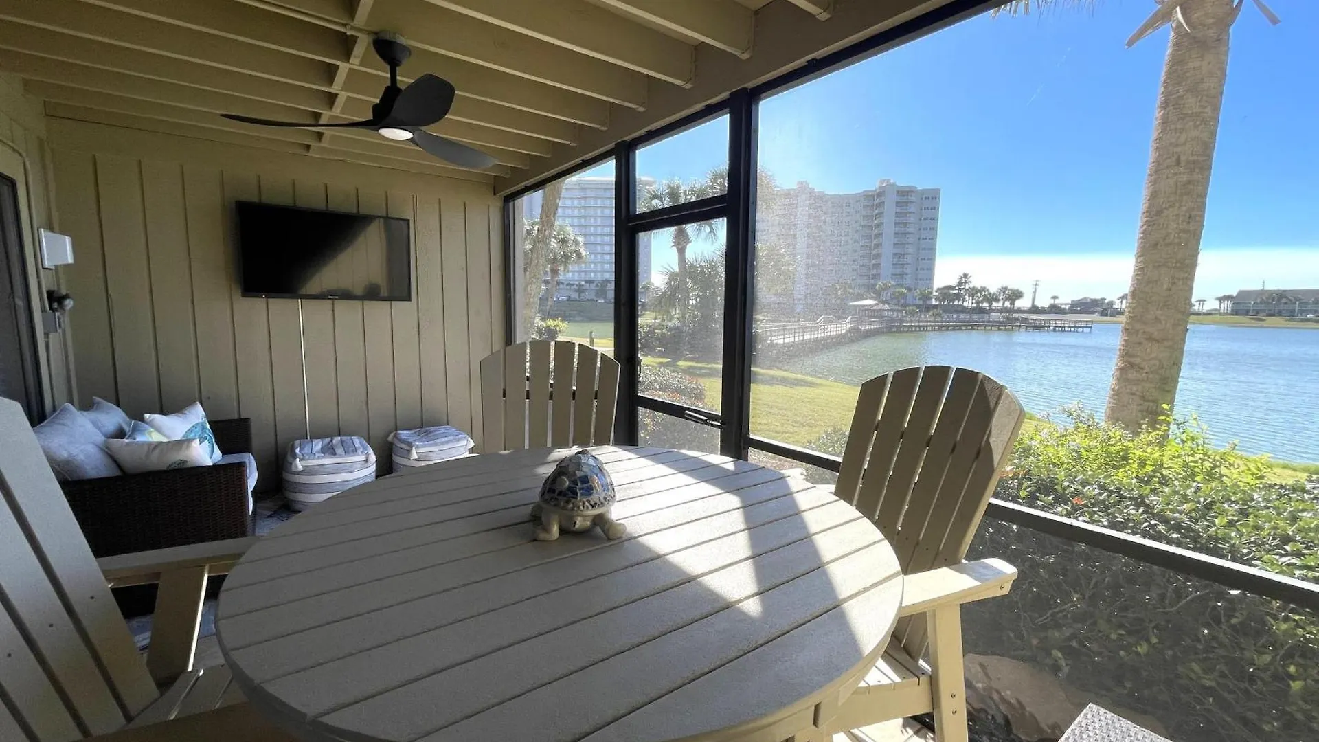 Seascape Lakefront 189- Don't Worry, Happy *