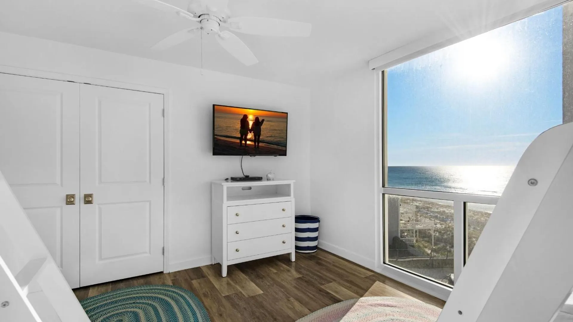Shoreline Towers 1066 * Destin
