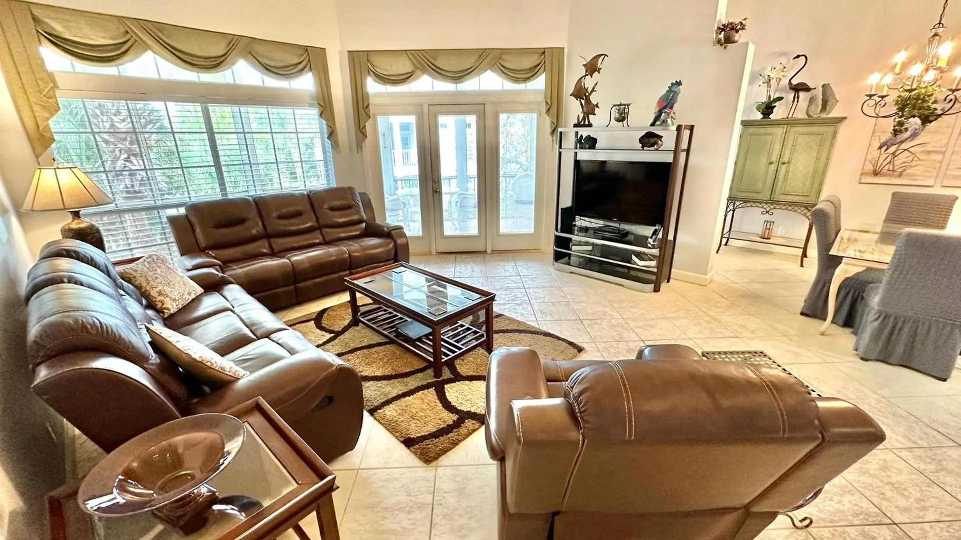 5257 Tivoli By The Sea