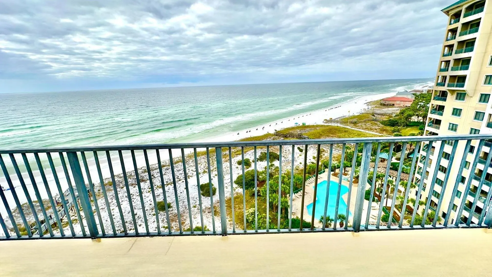 4133 Beachside One Destin