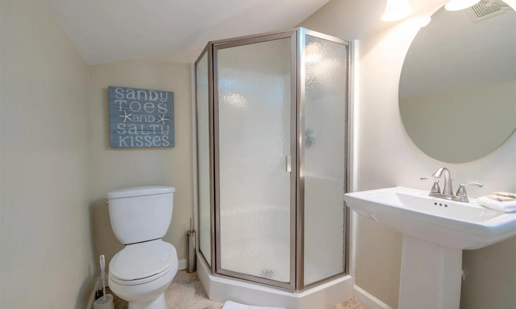 9 G, Two Bedroom