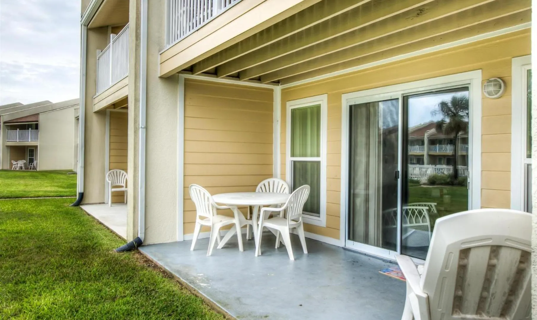 Holiday home 2 C, Three Bedroom Townhome *