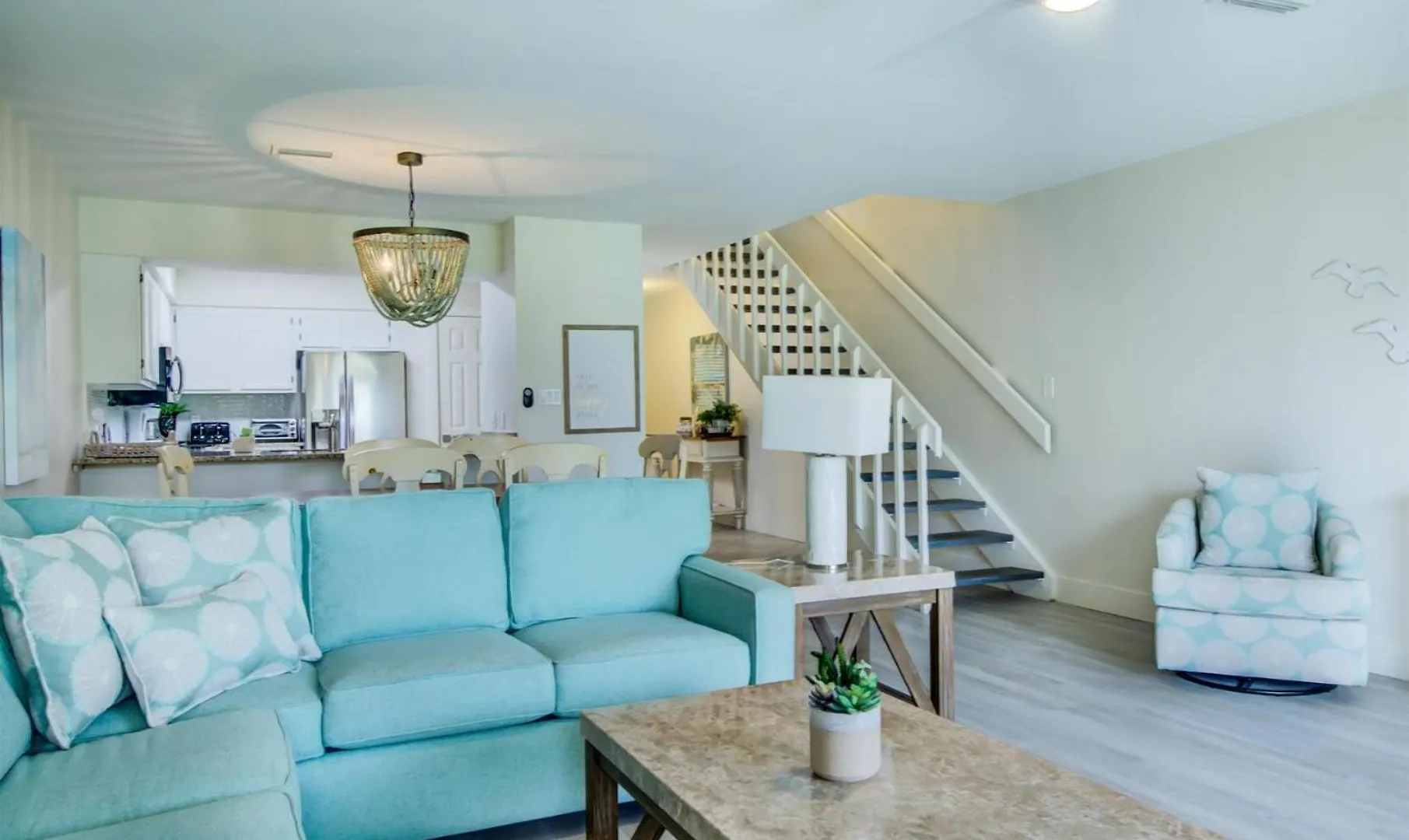 2 C, Three Bedroom Townhome *