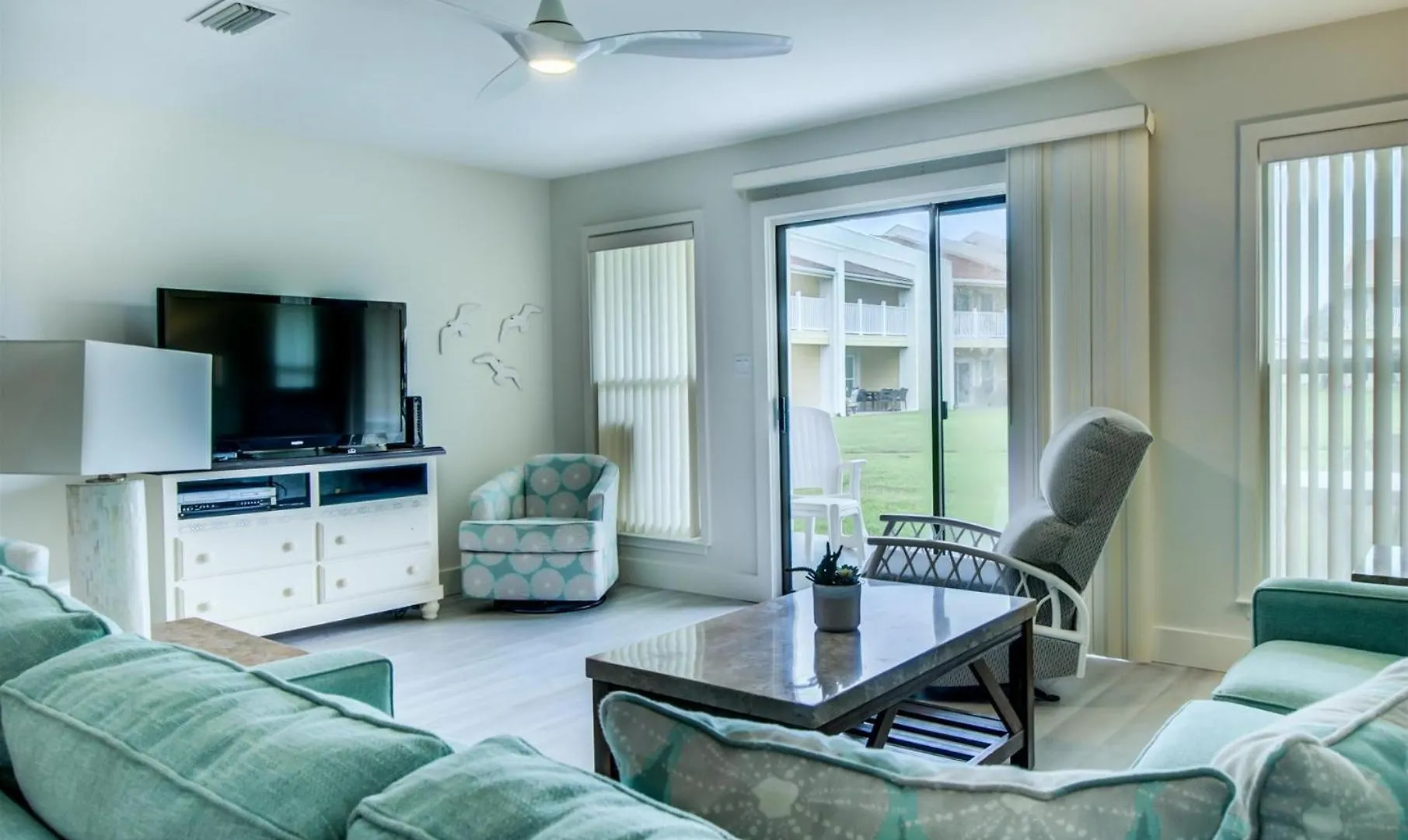 2 C, Three Bedroom Townhome Holiday home