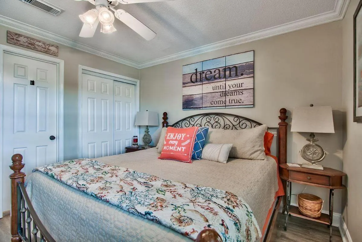 Apartment Southern Charm On The Gulf