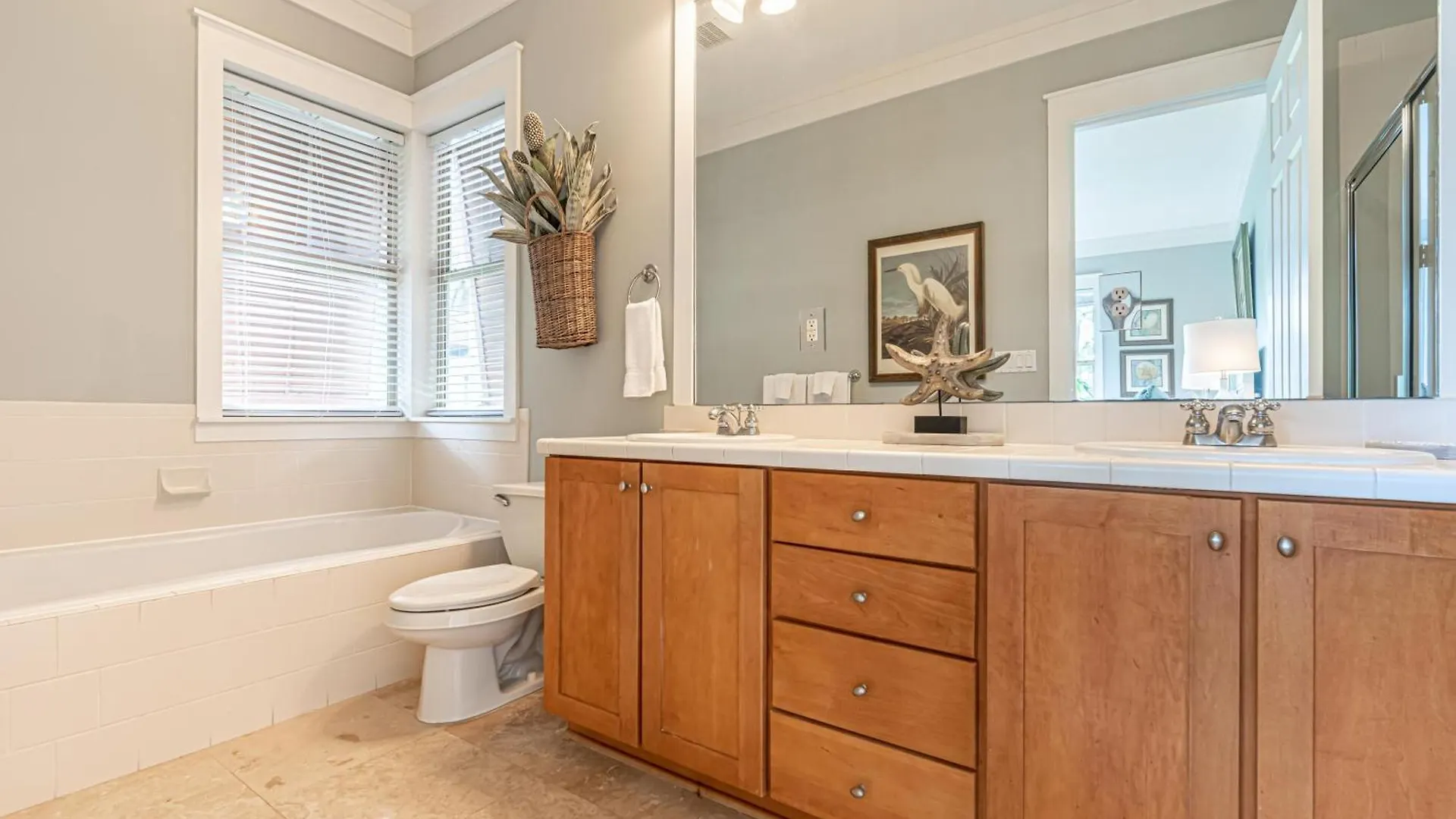 Magnolia Bay 8582