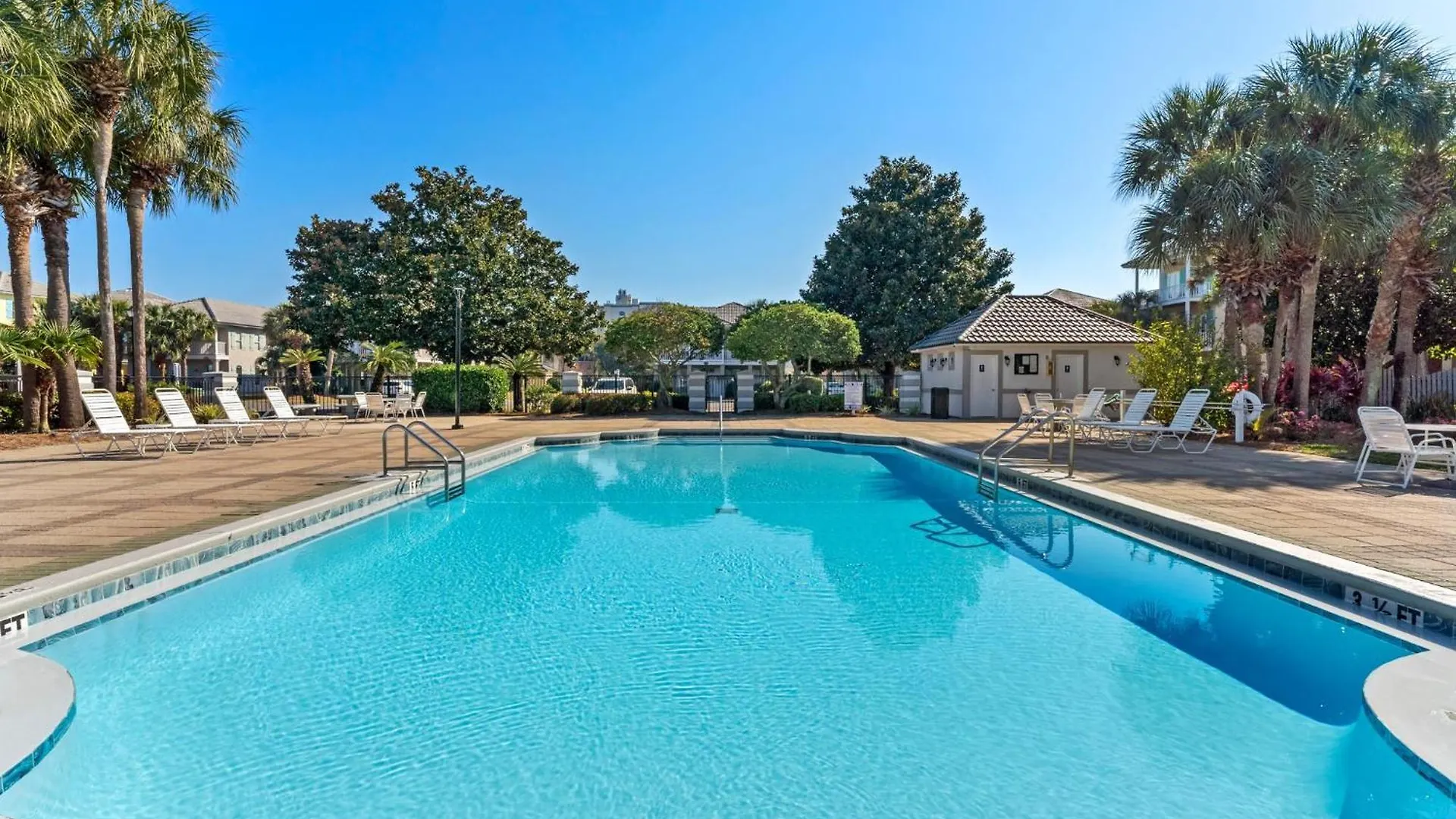 Emerald Palace S 10 Black Coral Cove Holiday home Destin