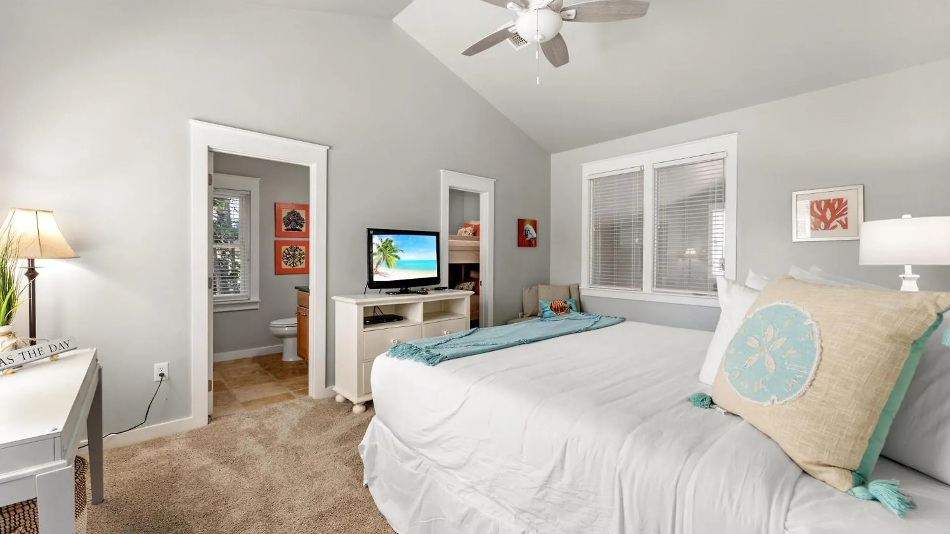 1369 Laurel Grove 