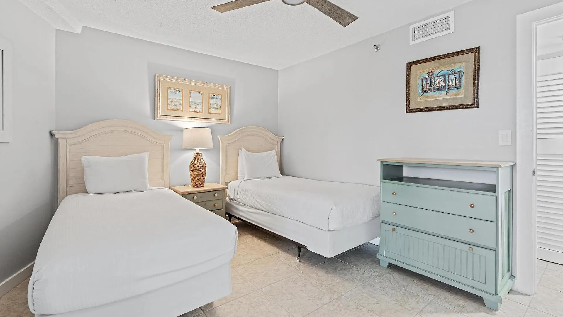 Beachside One 4033 Holiday home *