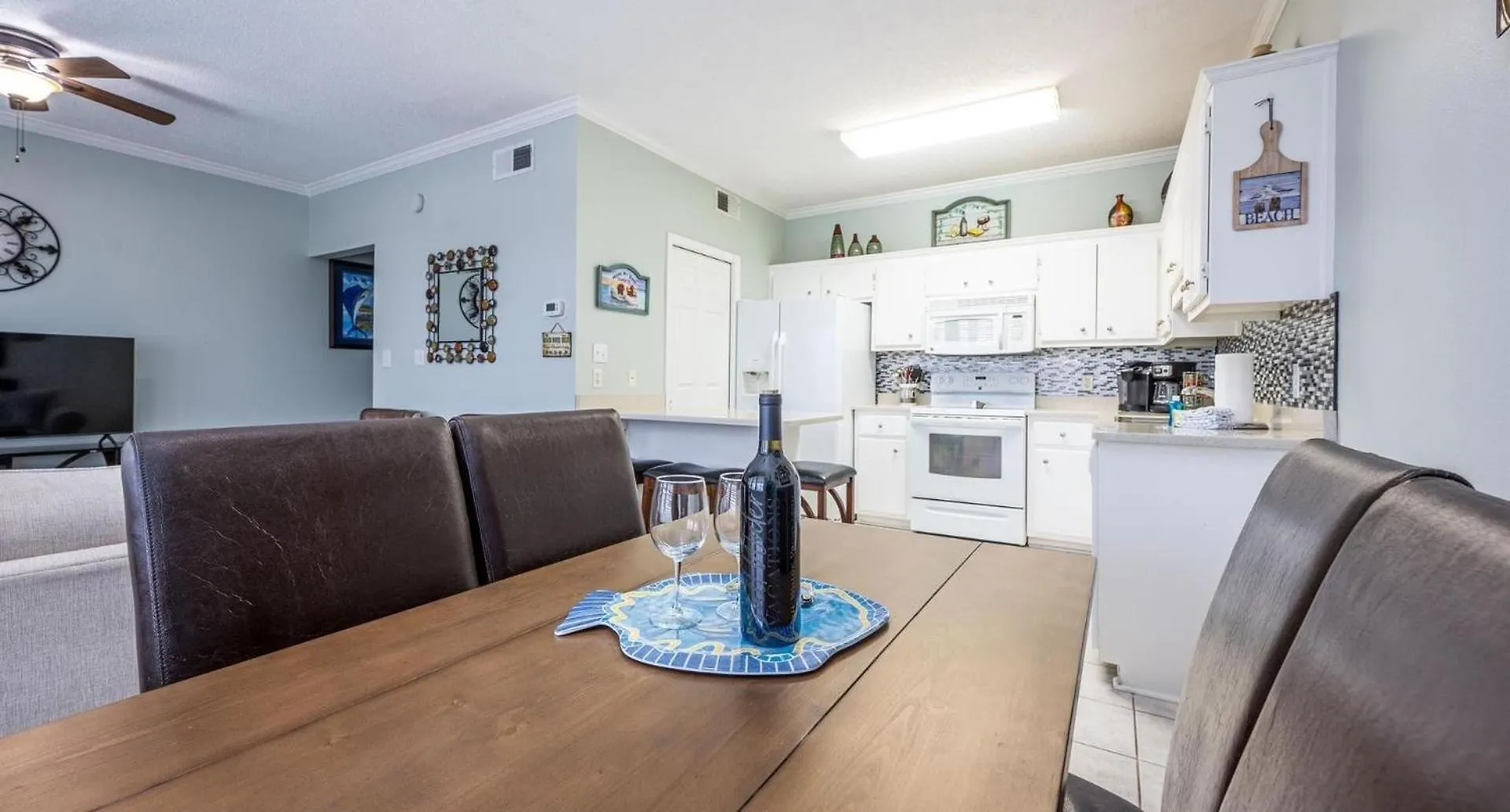 Poinciana Place 222