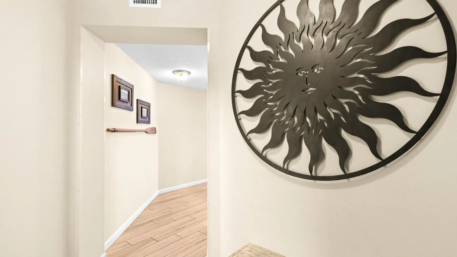 The Crescent 102 *