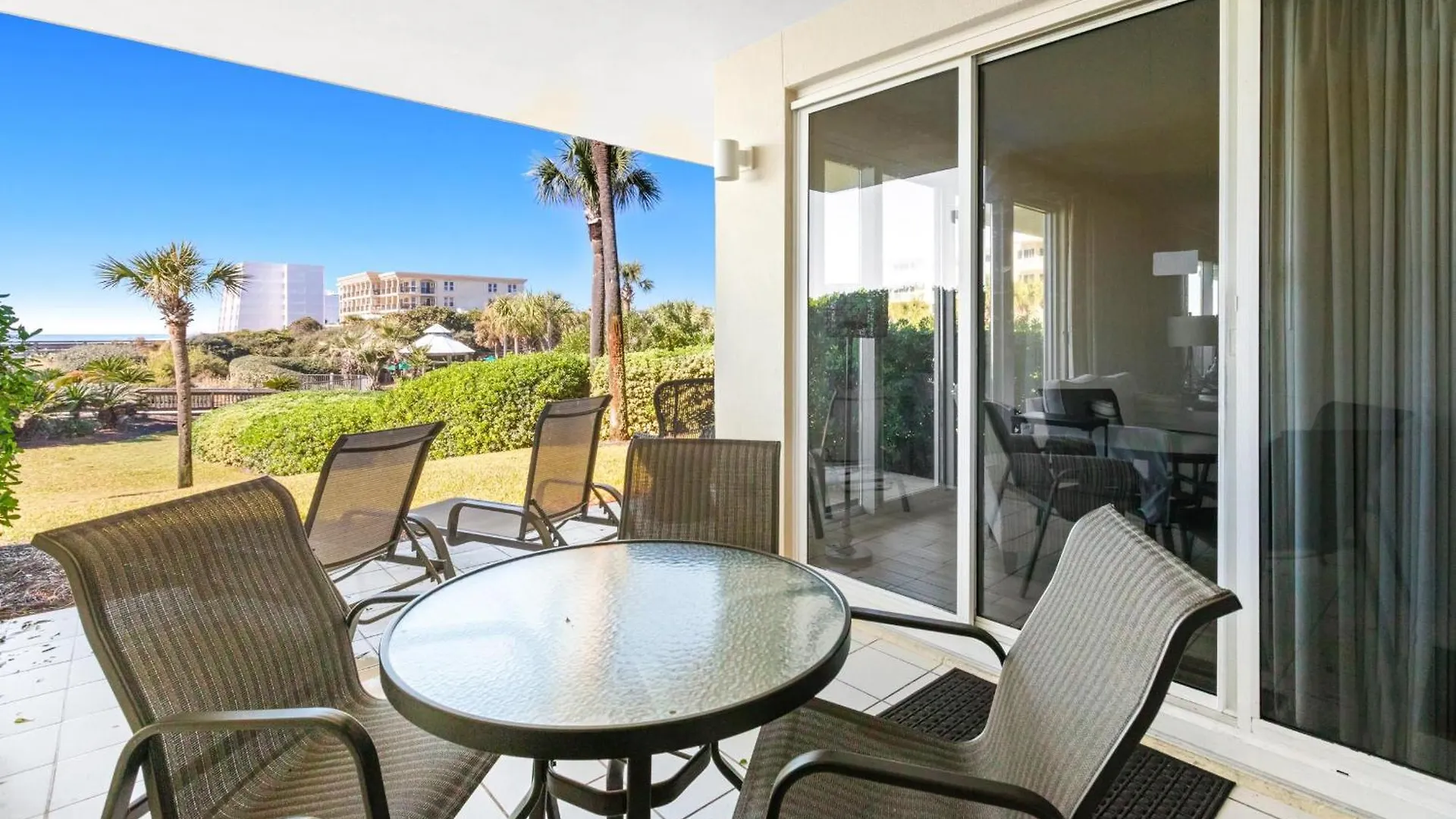 Holiday home The Crescent 102