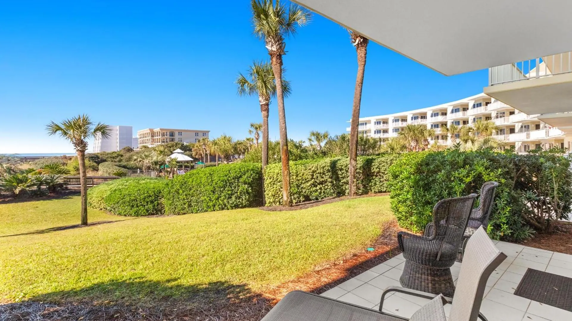 The Crescent 102 Holiday home