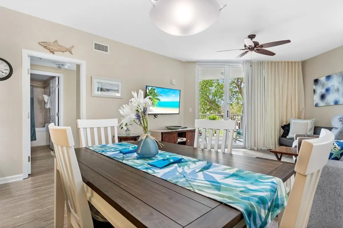 Holiday home 5 Star 2br 2 Bath King Shuttle Pools Across From 2208 *
