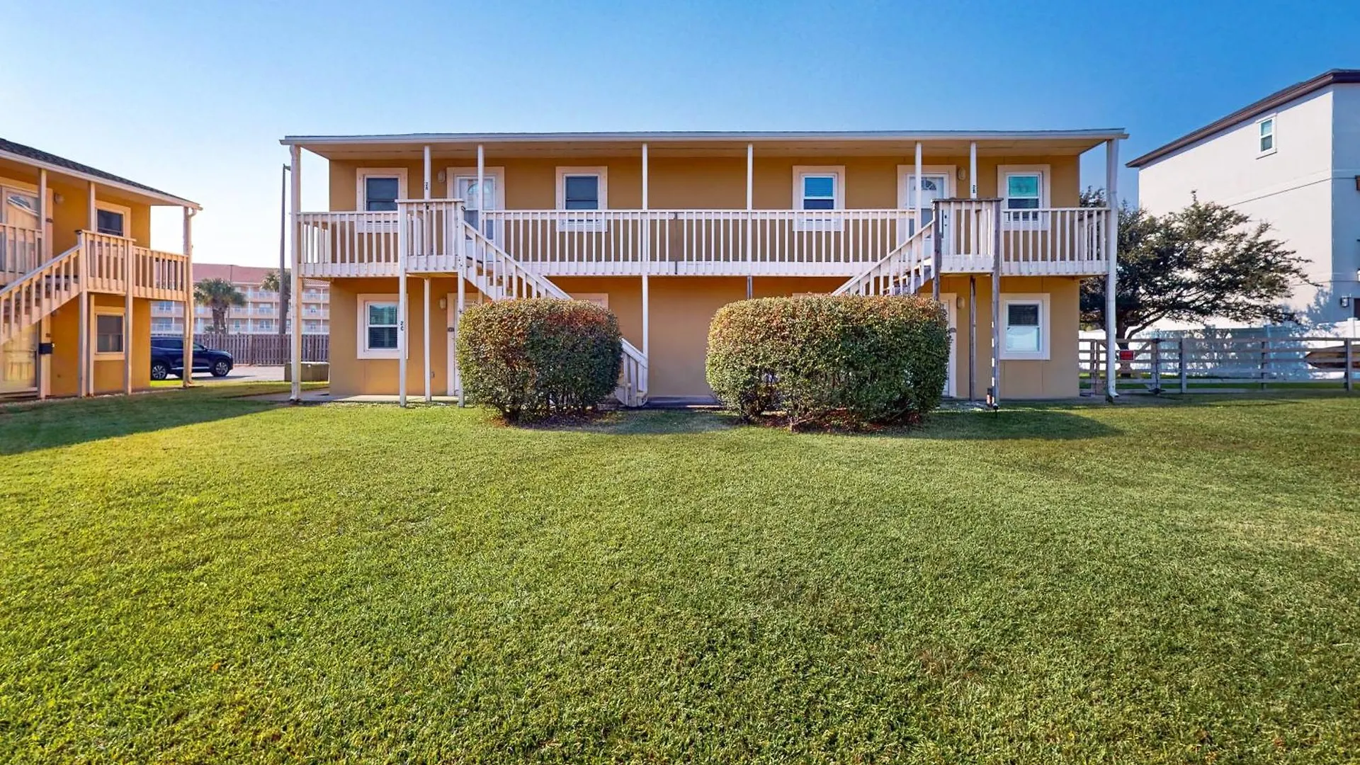 Cross Creek Club 29 Apartment *