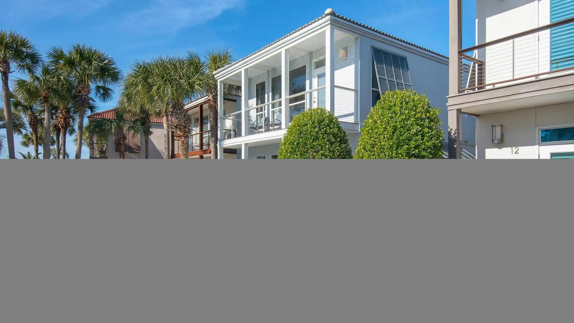 Holiday home Destiny #11a&b- Oasis *