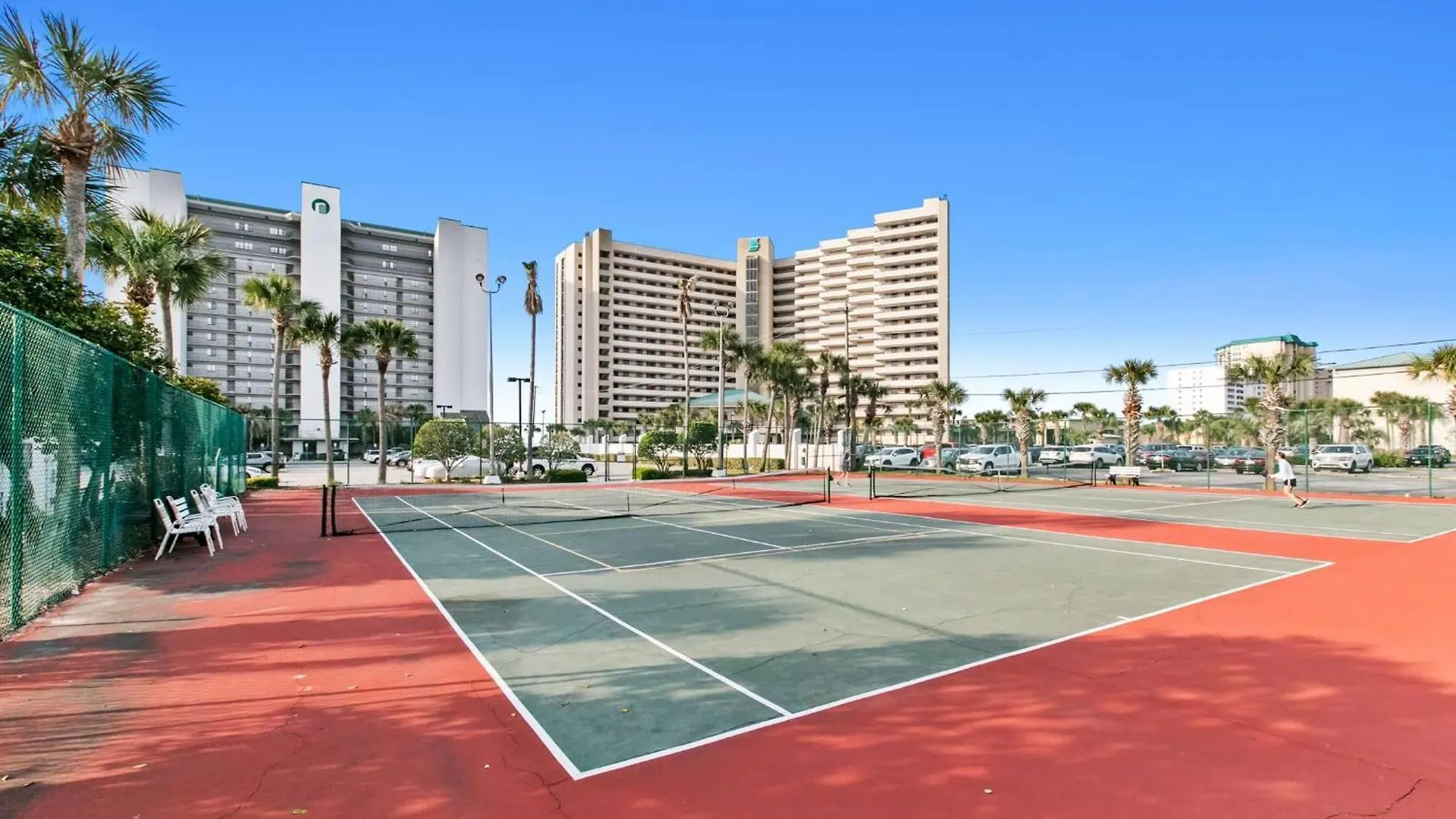 Emerald Towers 0302