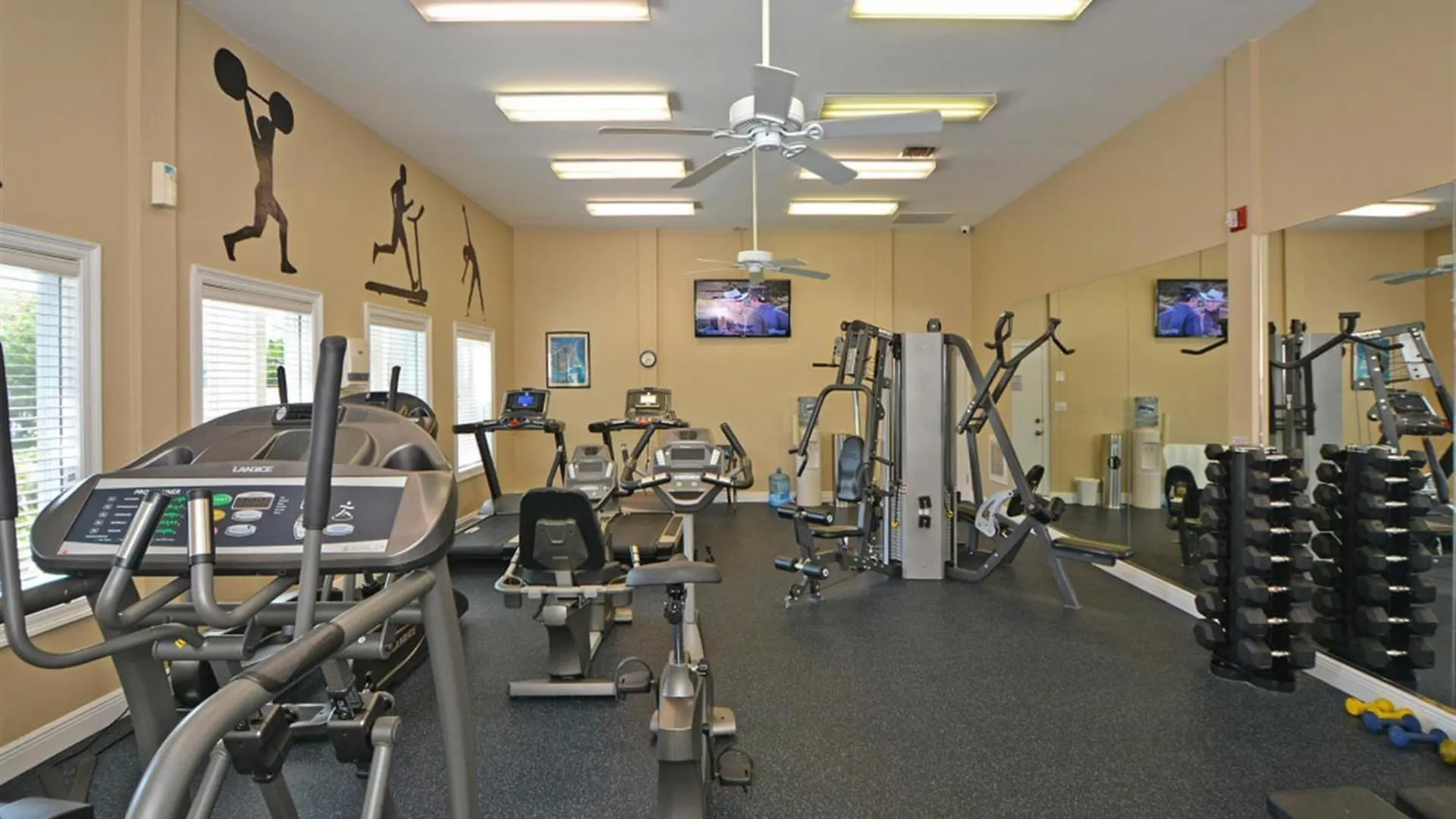 1033 - Shoreline Towers Beachfront Free Setup * Destin