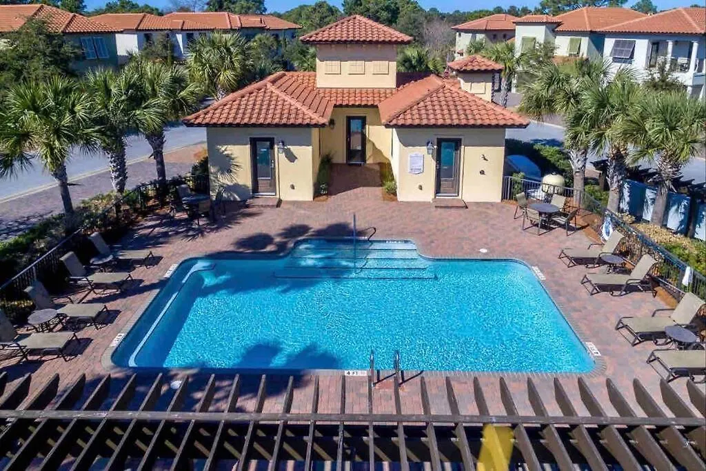 4 Bedroom House On The Golf Course With 2 Golf Carts! Holiday home Destin