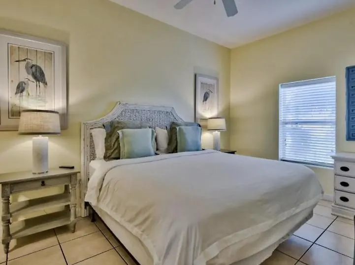 Apartment Bodacious Retreat In Destin