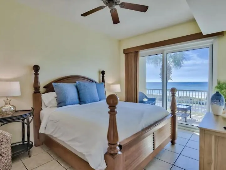 Apartment Bodacious Retreat In *