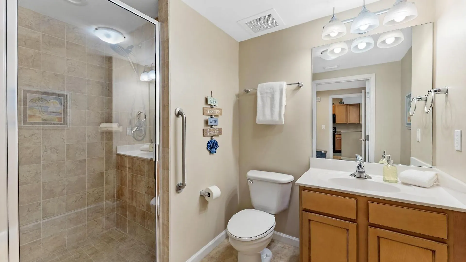 5 Star 2br 2 Bath King Shuttle Pools Across From 2208