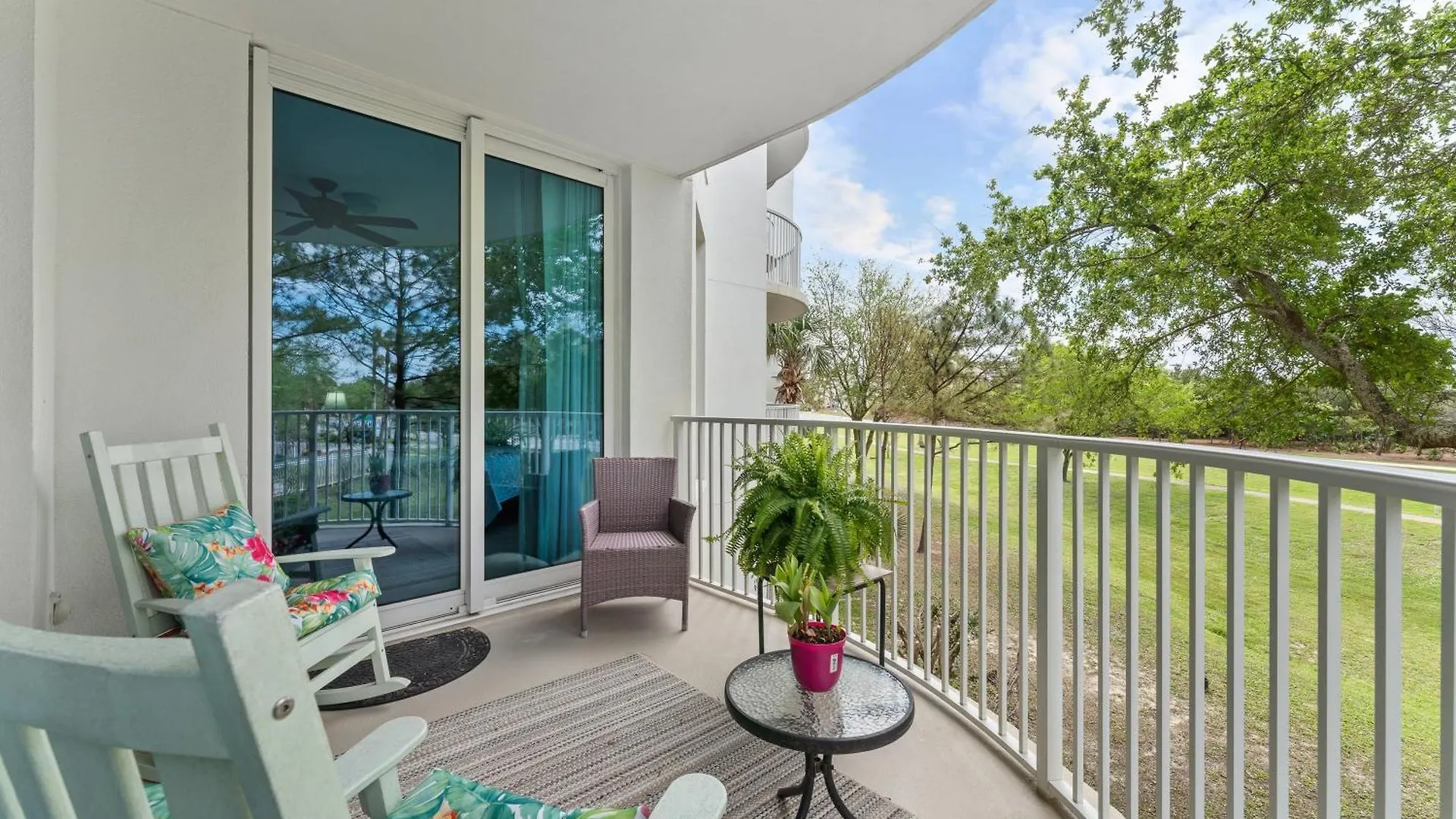 5 Star 2br 2 Bath King Shuttle Pools Across From 2208 *