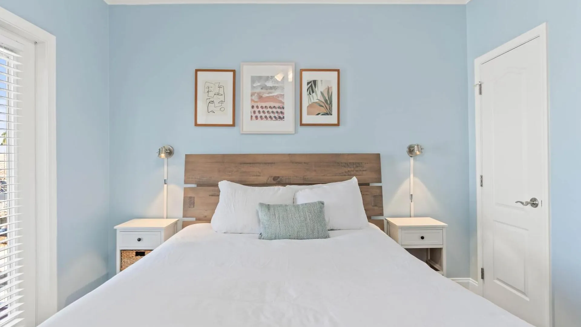 Coral By Avantstay Gorgeous Three Story W Two Balconies Holiday home