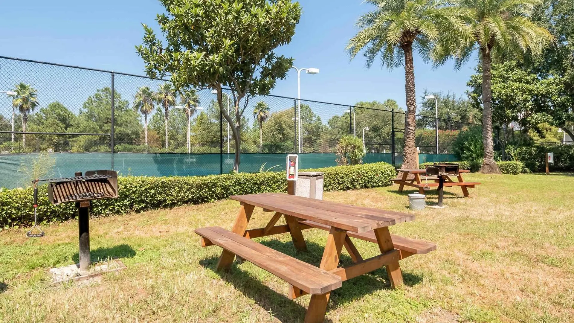 Sunrise Surprise 9th Floor 2br 2 Ba King Shuttle, Heated Pool! *