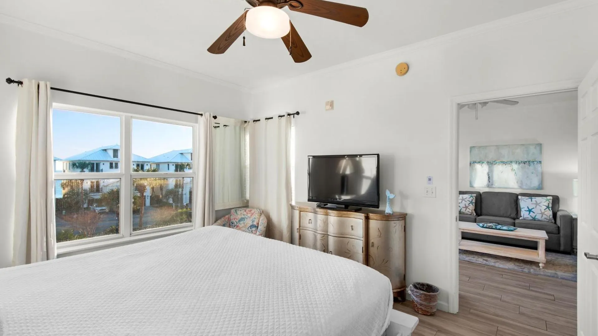 Emerald Waters 305 Holiday home *