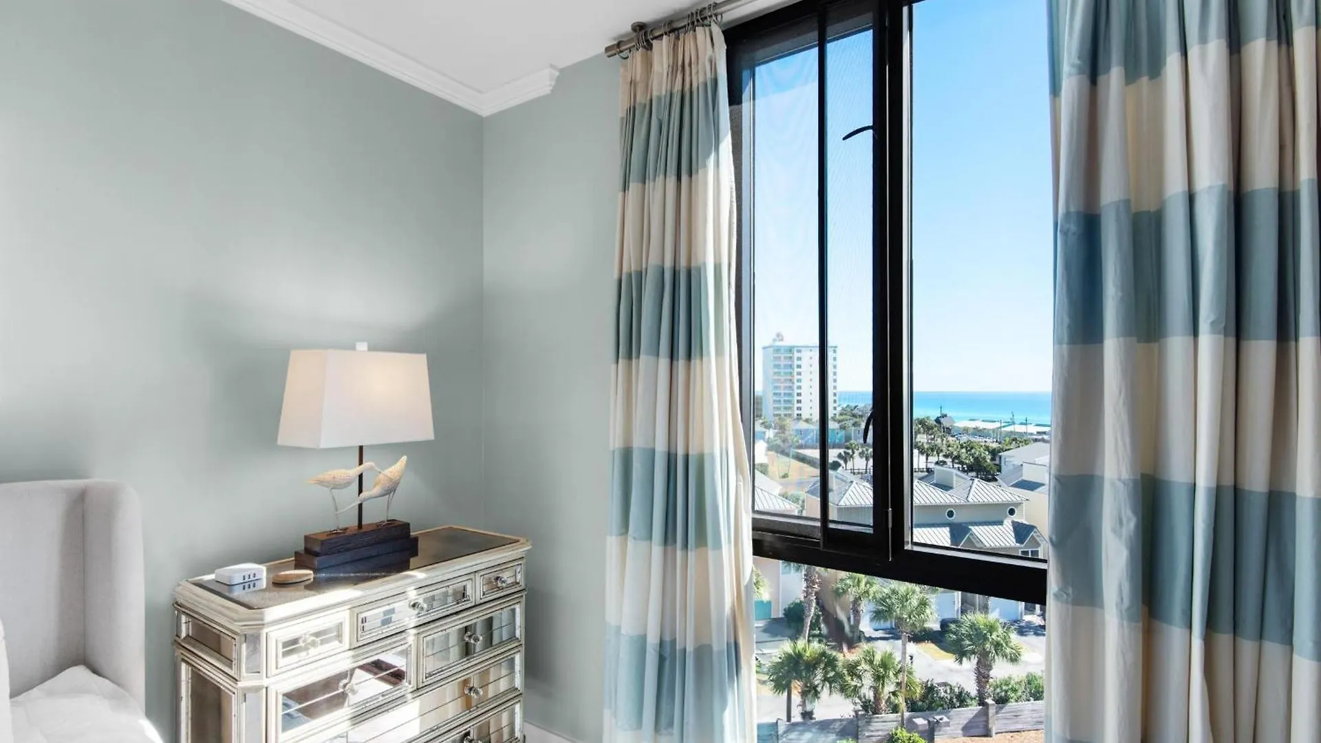Enclave 703b- Sugar Sands Holiday home Destin