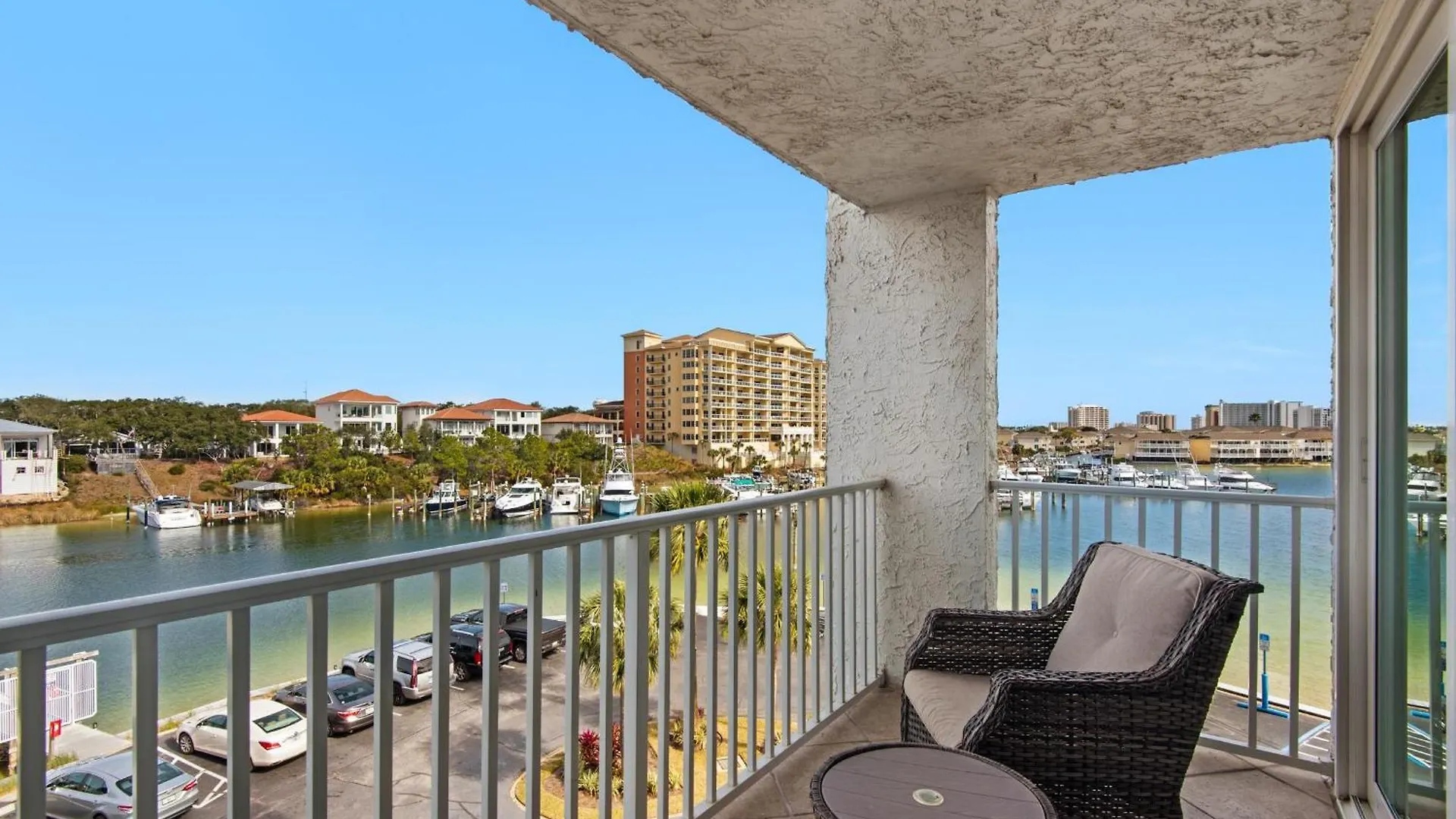 Holiday home Dolphin Point #401c