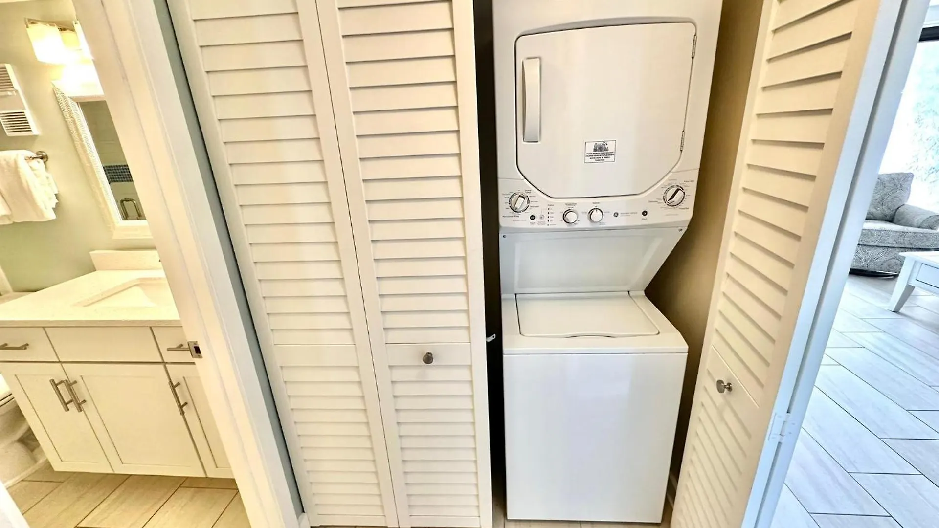 4111 Beachside One * 德斯廷