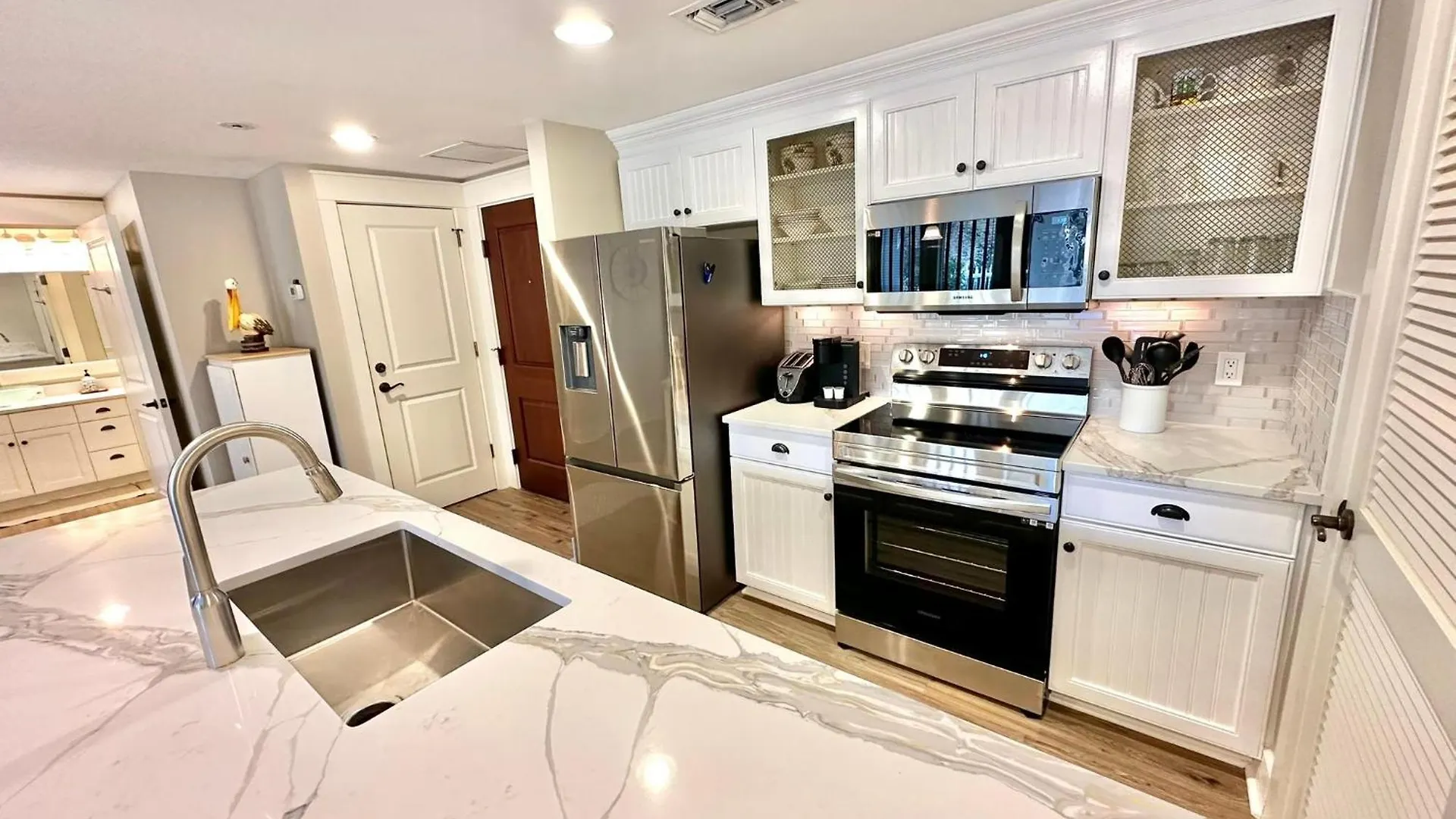 310 Pilot House *