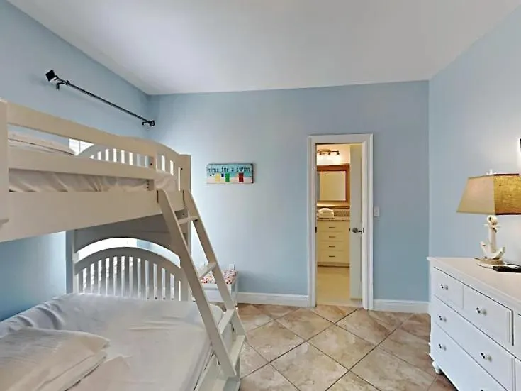 Beauty 4 Bed 3 Bath 5 Min Walk To In Gated Community Holiday home