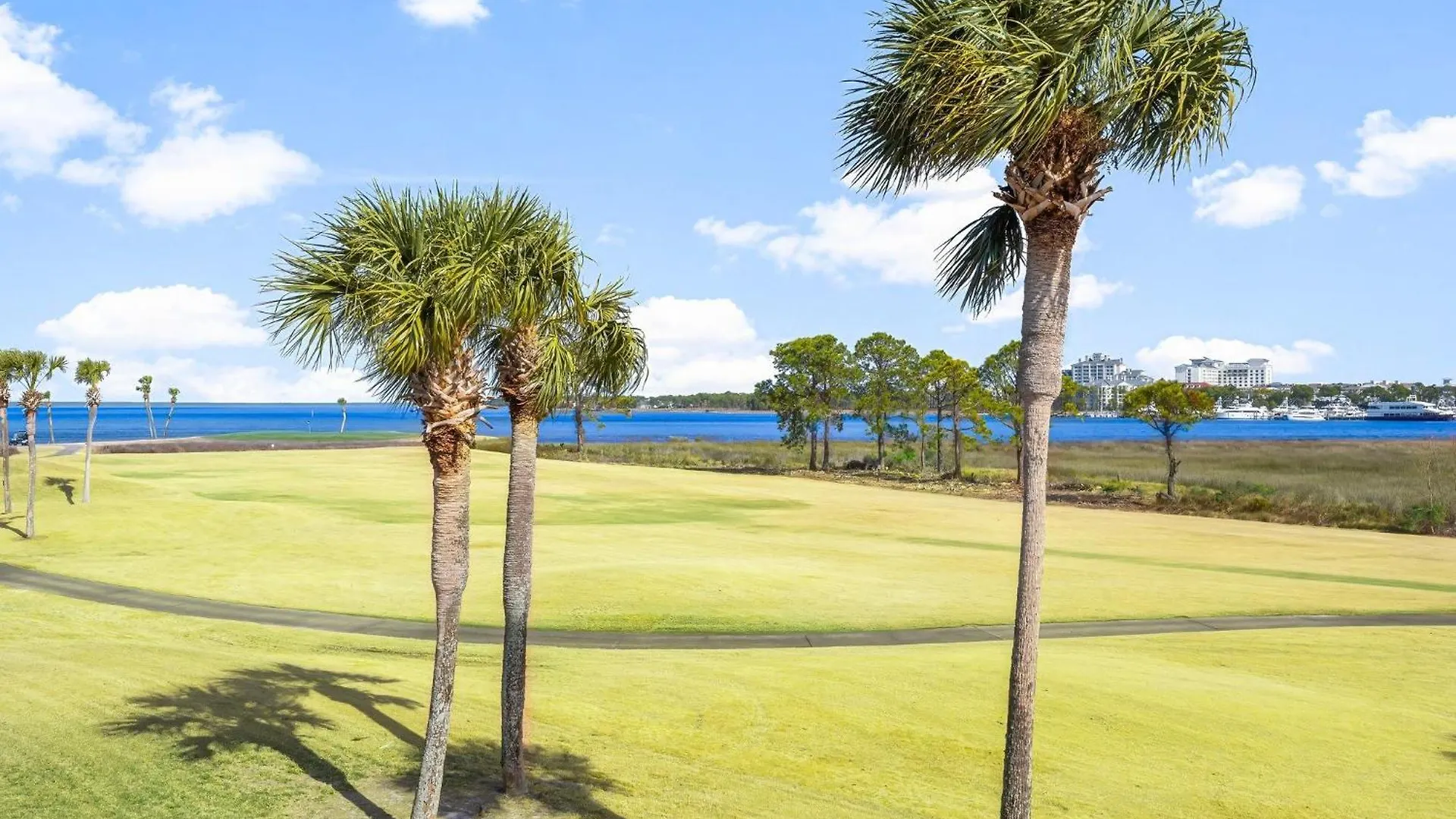823 Harbour Point * Destin