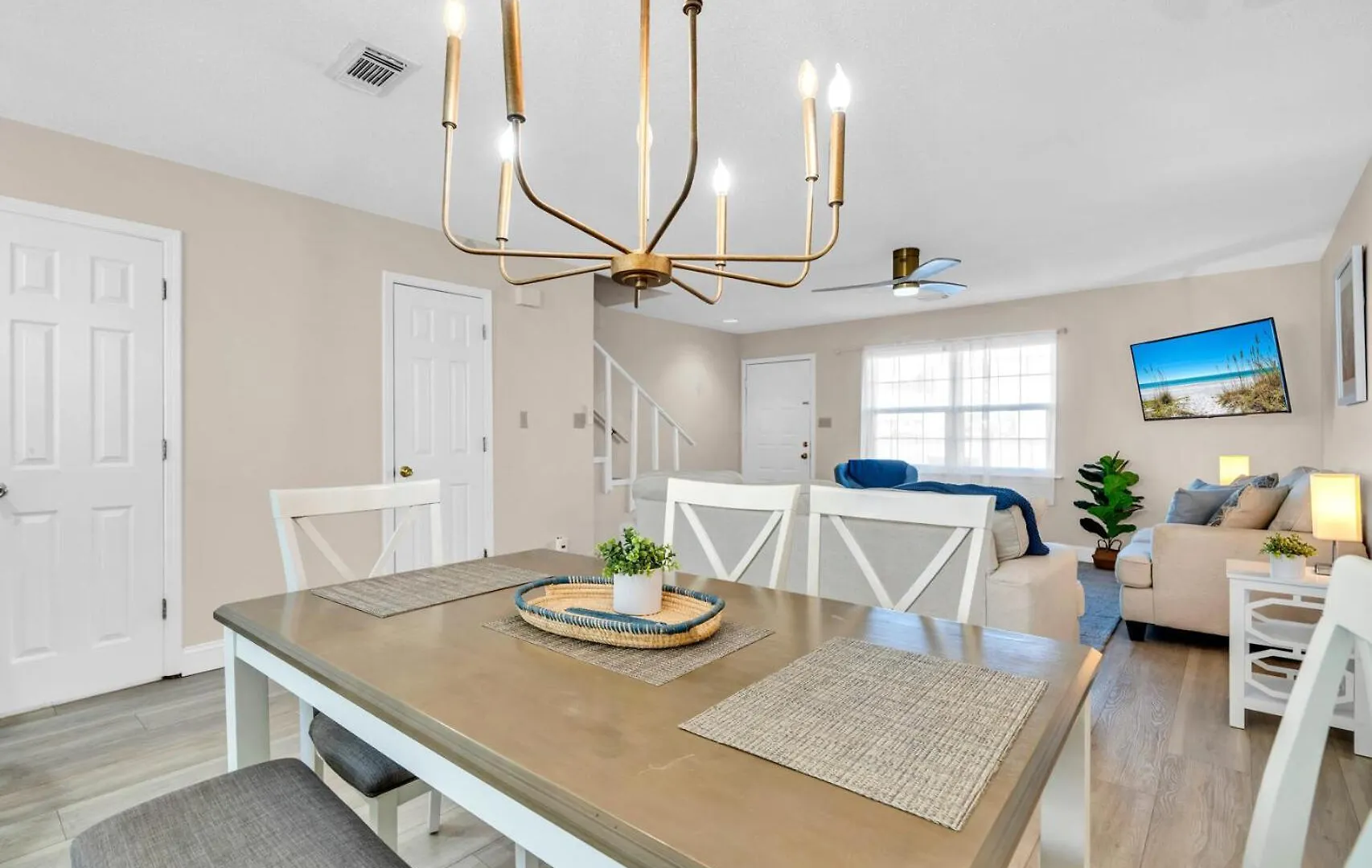 Woodland Shores 42 Near Sleeps 7 Holiday home