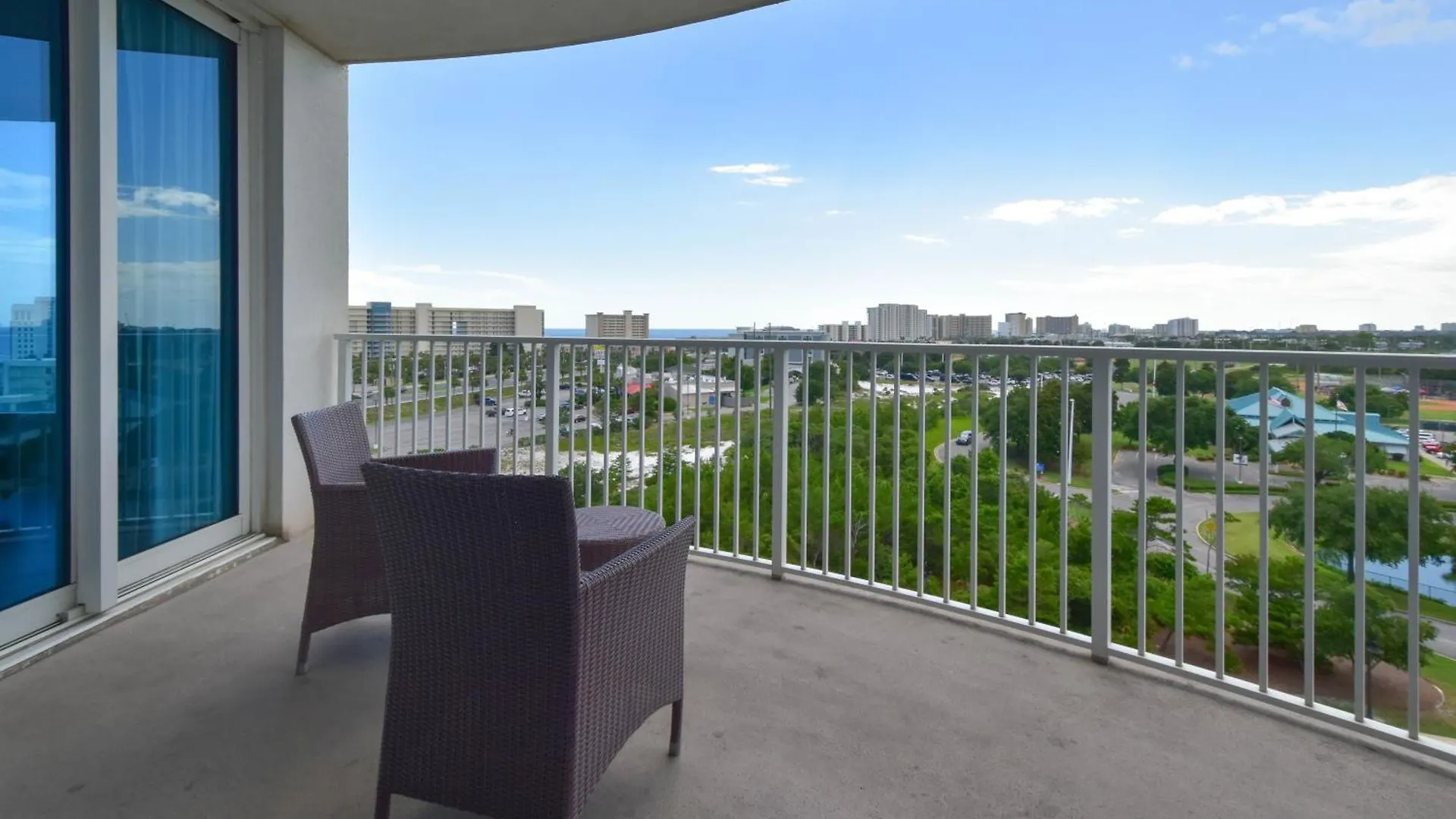 The Palms Of 2816 Apartment